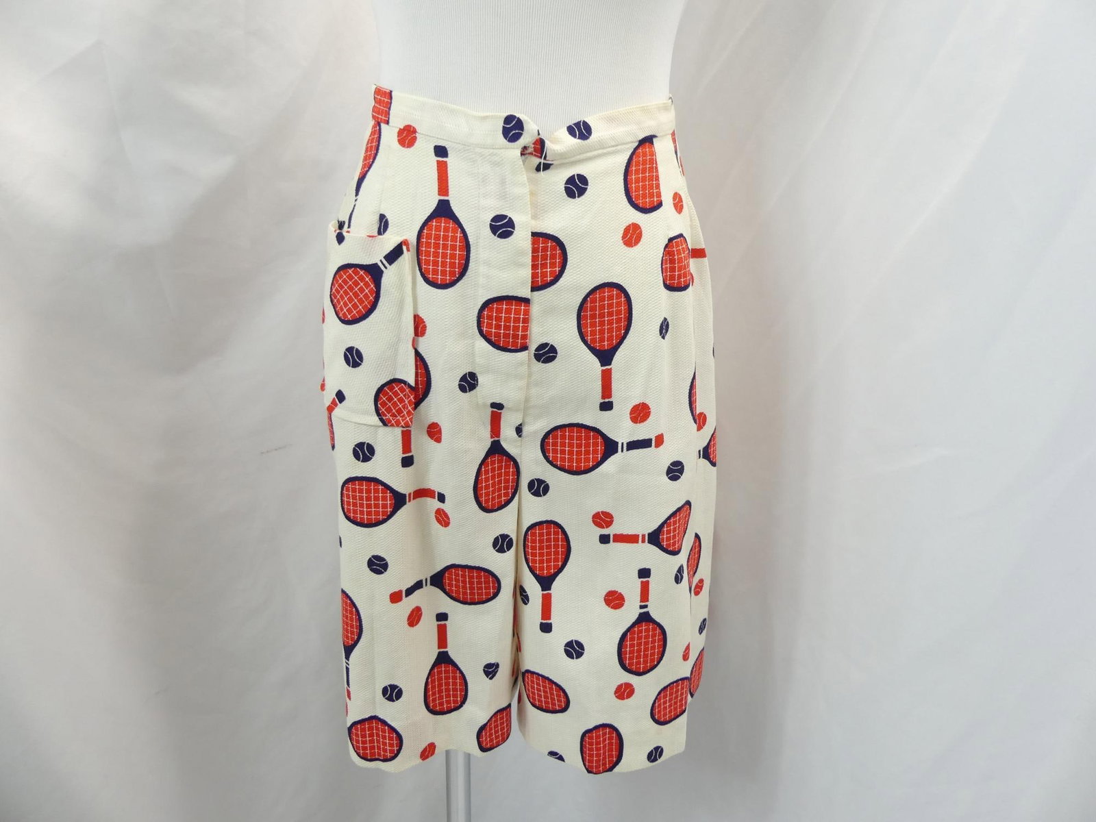 Vintage 1950/60's Tennis Print Bermuda Shorts: approx. 26 waist, 40 hip, good condition, see photo's