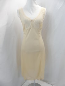 Vintage 1960's Peach Nylon & Lace Full Slip