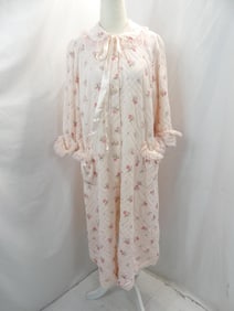Vintage 1960/70's Pink Floral Quilted Nylon Robe