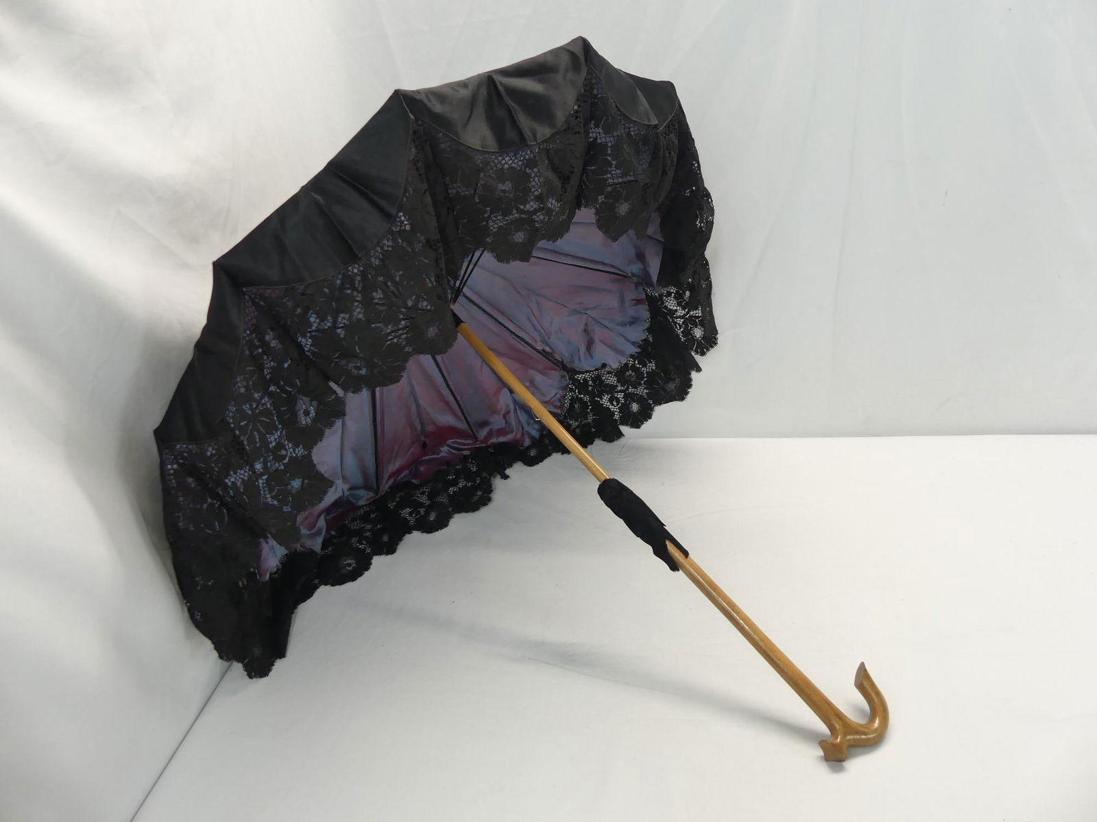 Antique 1890's Black Satin & Lace Parasol with Wood Handle: approx. 32 1/2 inches tall, see photo's