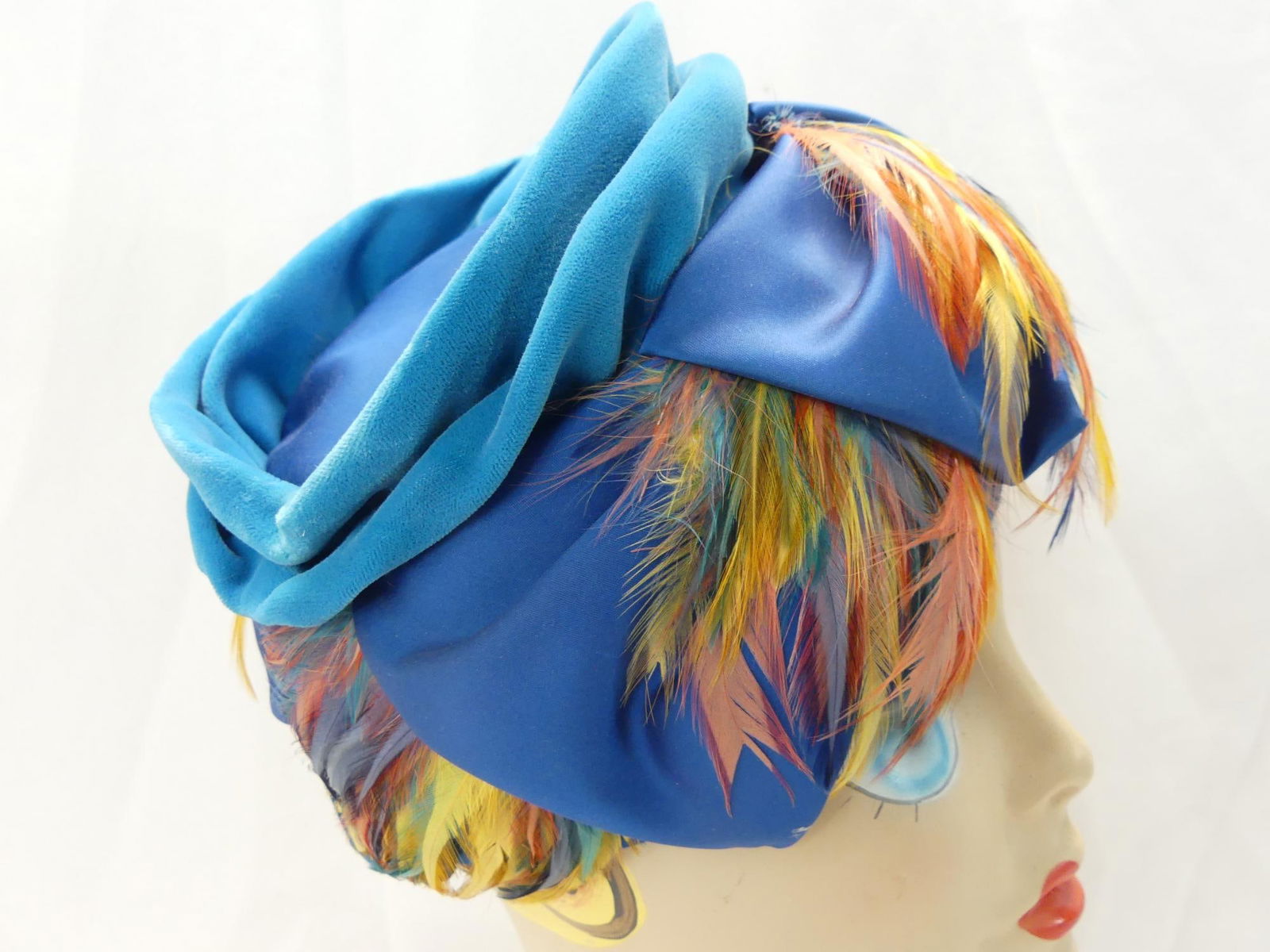 Vintage 1950/60's Aqua Blue Velvet Hat with Feathers (1 of 7)
