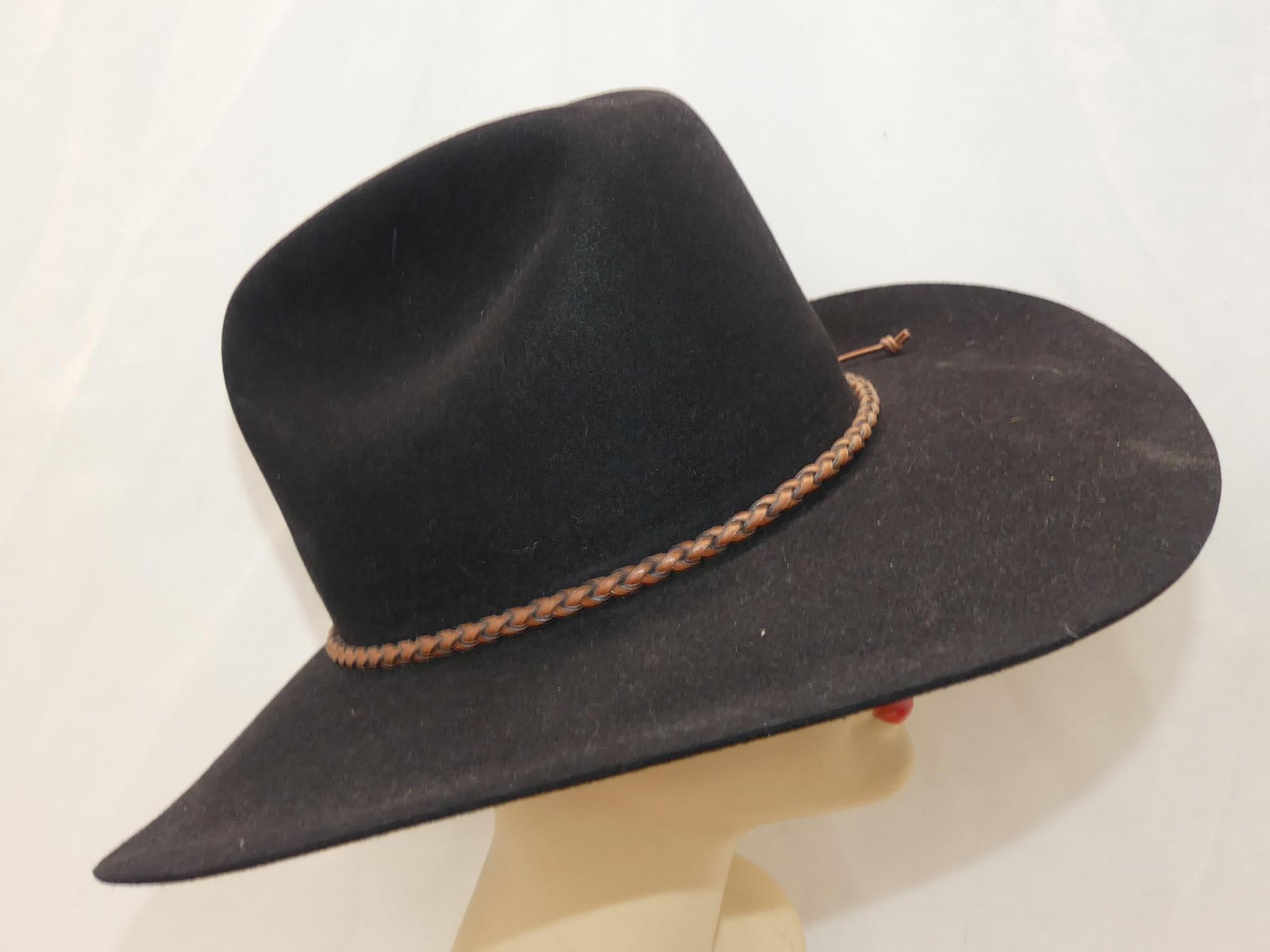 Vintage Rodeo King Black Cowboy Hat: good condition, size 7 1/8, see photo's