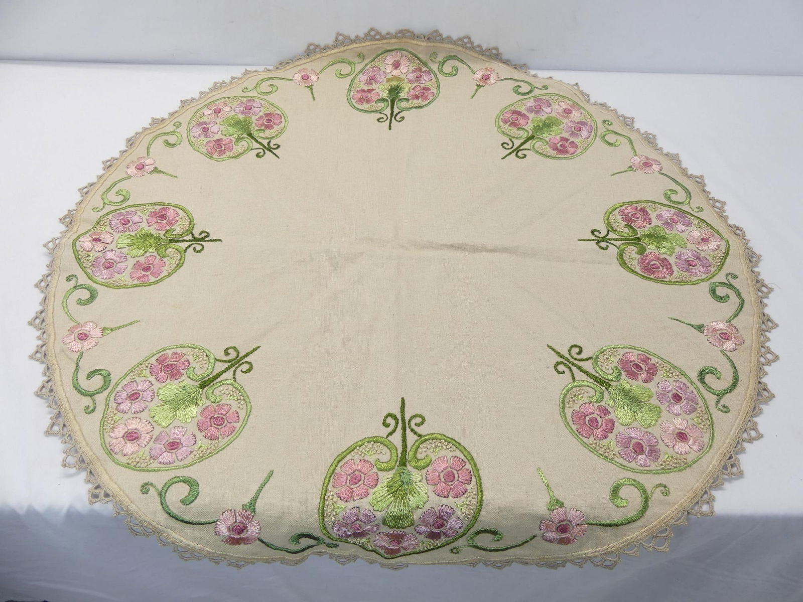 Vintage Arts & Crafts Era Embroidered Round Table Topper/Doilies with Backing: approx. 36 inches across, good like new condition, see photo's