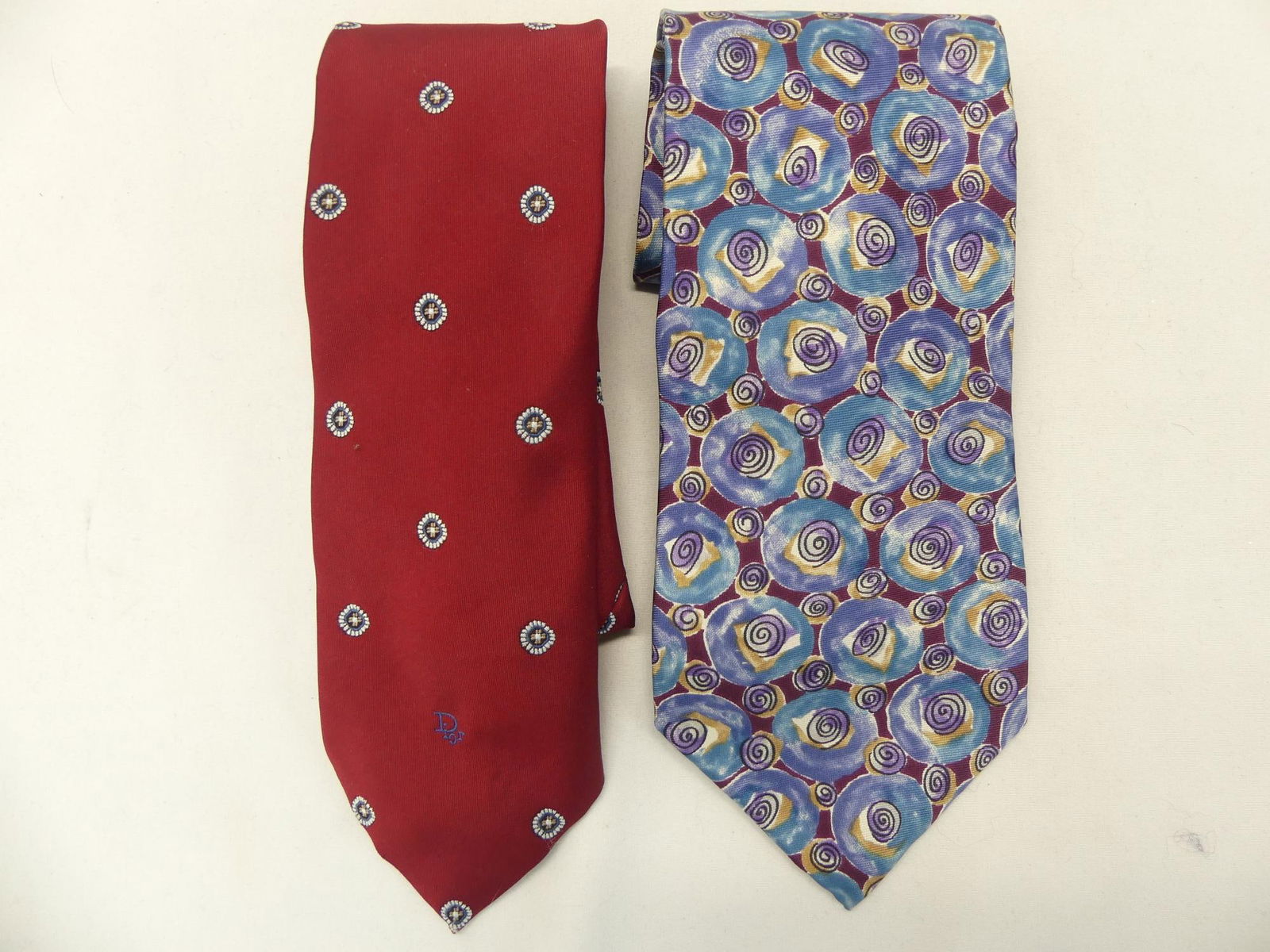Lot of 2 Vintage Christian Dior Men's Ties, Silk & Silk Blend: good condition, see photo's