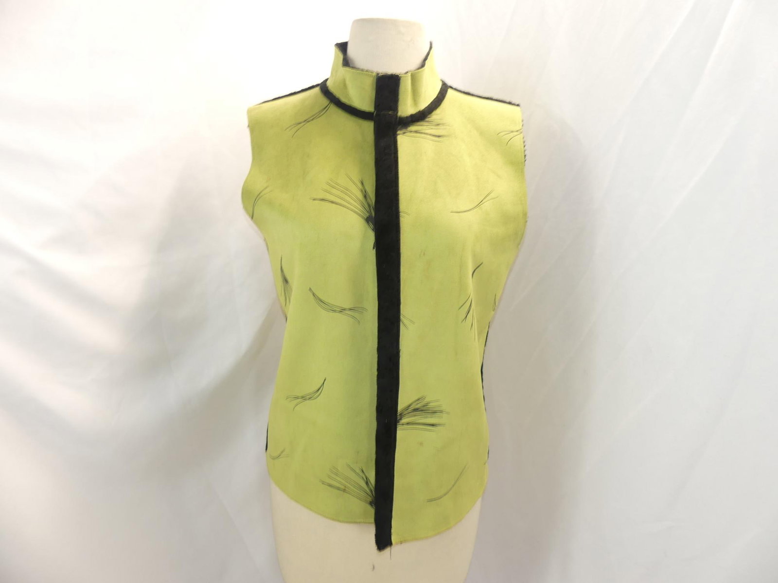 Vintage Robert Kitchen Green Suede Style & Black Vest: approx. 40 bust and waist, needs cleaning, see photo's