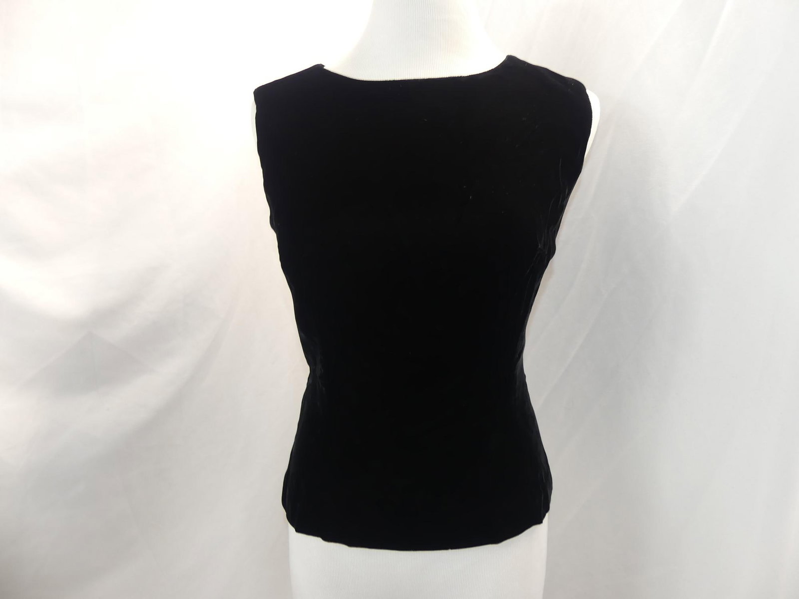 Vintage 1960's Black Velvet Sleeveless Top with Back Zipper: approx. 36 bust, 30 waist, good condition, see photo's