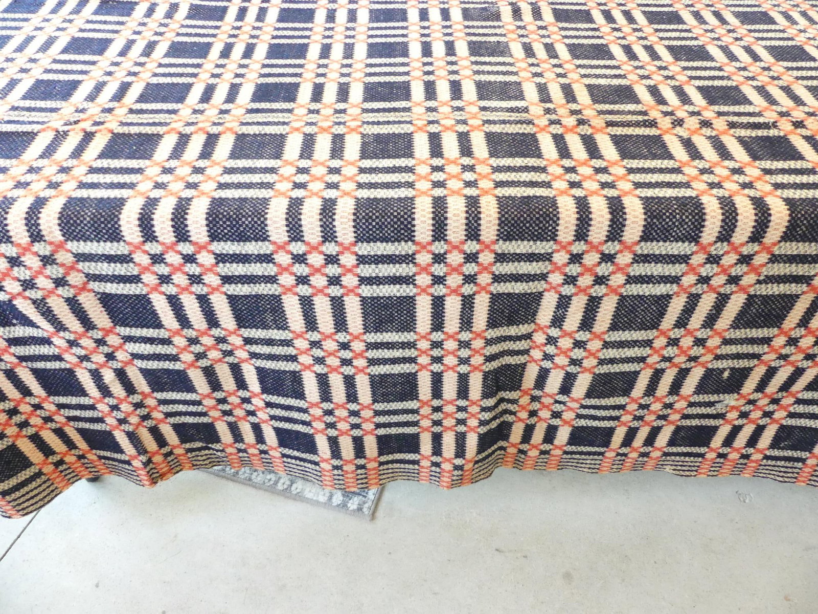 Antique Woven Jacquard Covelet Navy, Cream & Red: approx. 62 x 92, some holes, see photo's