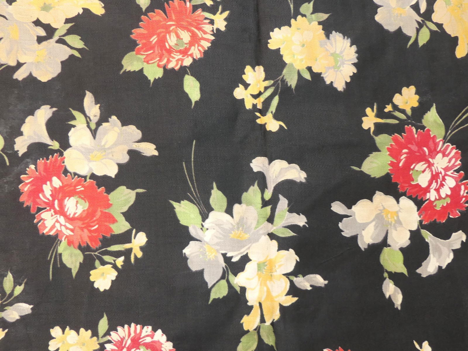 Vintage 1930/40's Black Floral Cotton Fabric, 35 x 56,60,64, & 72: old store stock fabric, see photo's