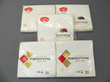 Lot of Vintage Old Store Stock Canon & Fruit of The Loom Twin Sheets