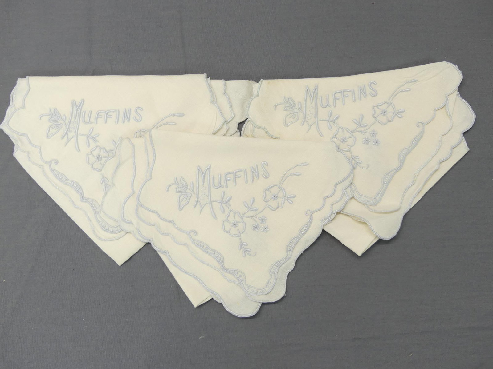 Lot of 3 Old Store Stock Vintage Muffin Basket Linens: Blue embroidered, see photo's