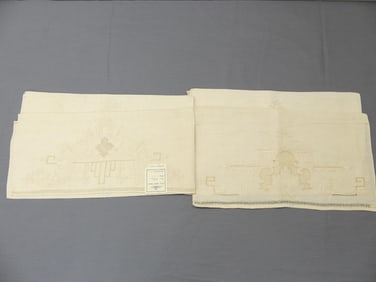 Vintage Set of 4 Old Store Stock Embroidered & Lace Linen Towels
