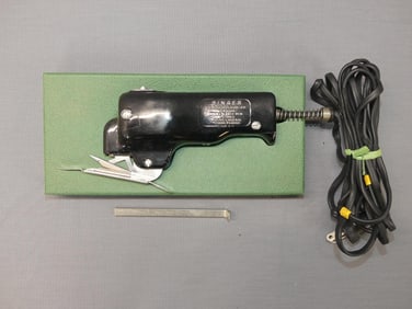 Vintage Working Singer Electric Scissors