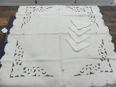 Vintage Old Store Stock Linen Azores Embroidered Teacloth & Napkins