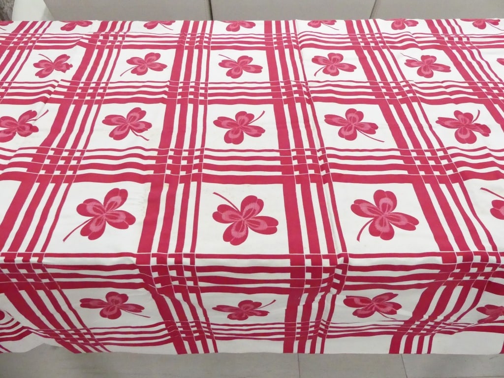 Lot of Old Store Stock Vintage Red & White Heavy Cotton Tablecloth Fabric, 50 x 86 (1 of 7)