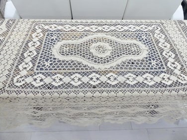 Beautiful Antique Bobbin Lace Tablecloth