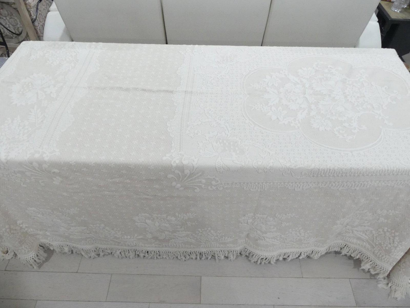 Vintage Bates Beige Cotton Old Store Stock Bedspread with Fringe: approx. 78 x 106, not including the fringe, see photo's