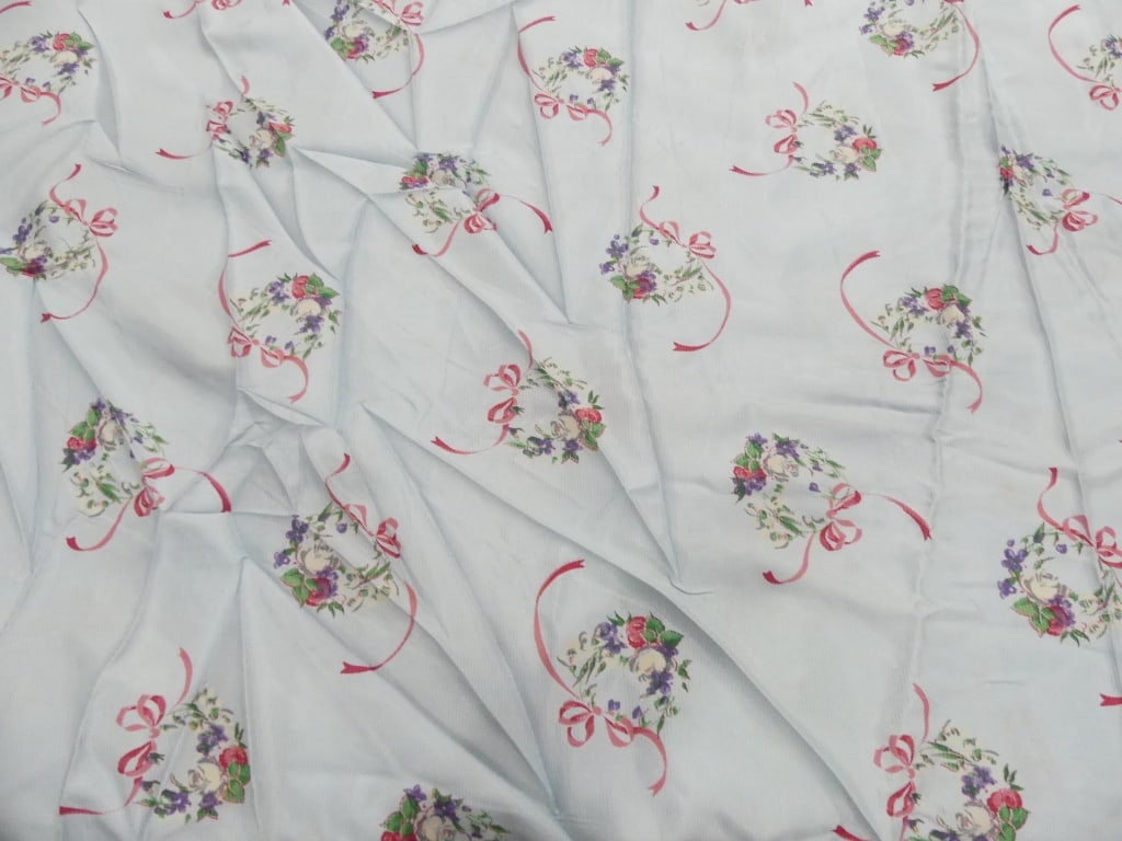 Vintage 1930/40's Blue Floral Rayon Fabric, 35 x 10 plus yards: see photo's