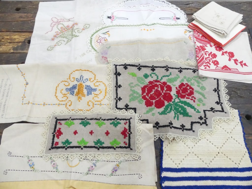 Lot of Vintage Linens, Towels, Embroidery, Crochet, & Other: see photo's, mostly old store stock