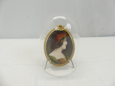 Victorian Oval Framed Portrait, Some Painted Detail