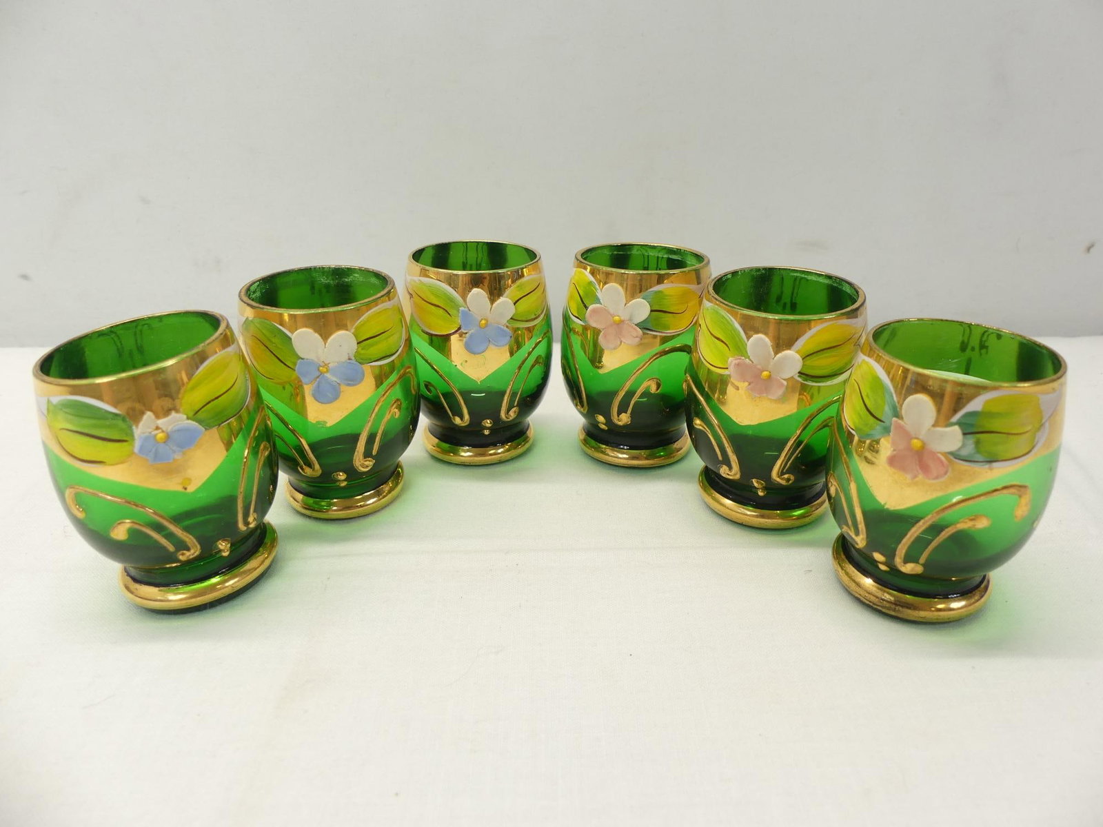Set of 6 Vintage Green Hand Painted & Gold Leaf Shot Glasses: see photo's