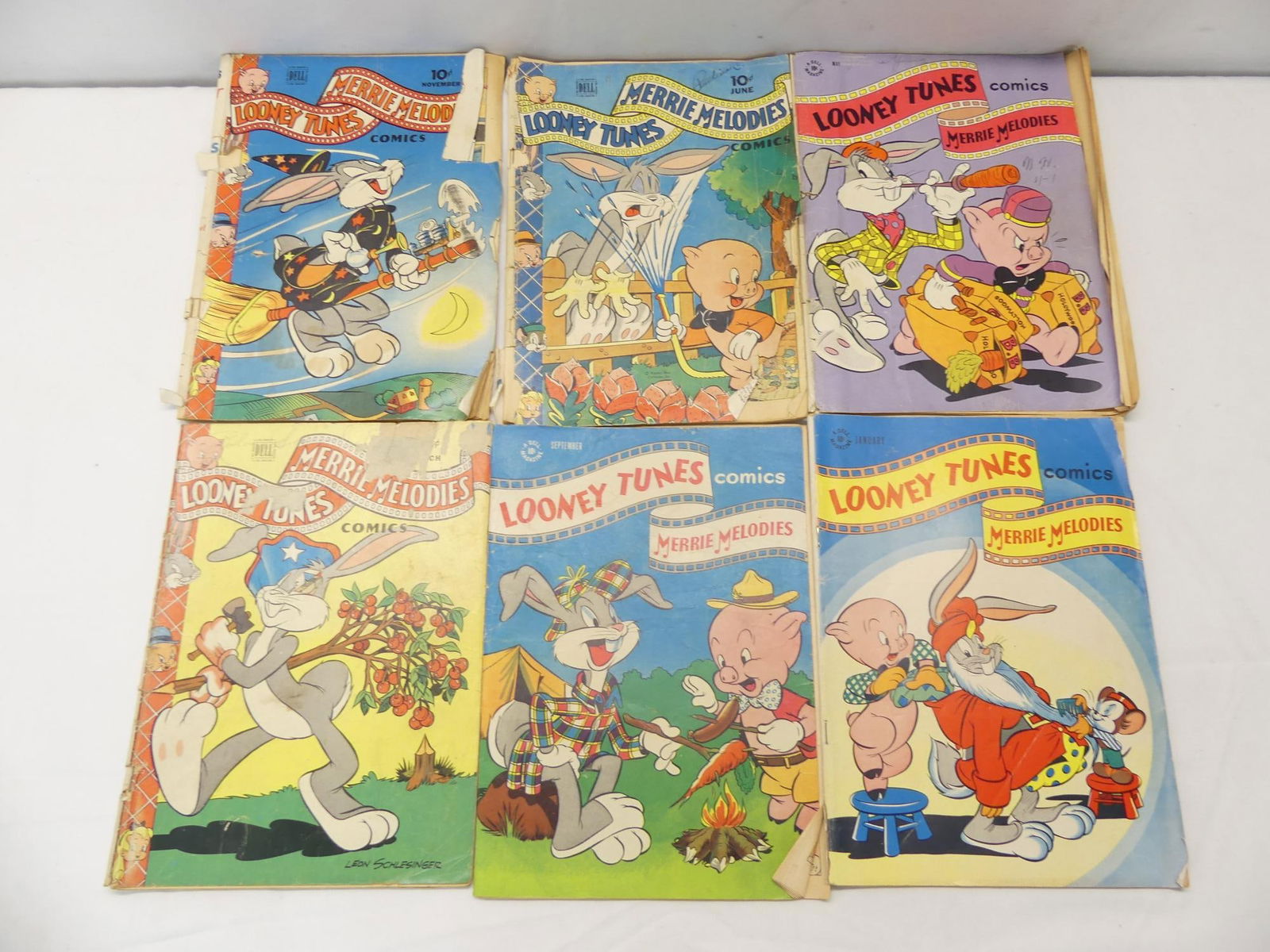 Lot of 6 Vintage 1940's Looney Tunes Comics (1 of 5)