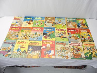 Lot of 21 Vintage Walt Disney Comic Books