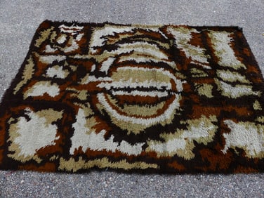 Vintage Mid-Century Brown/Green Shag Carpet