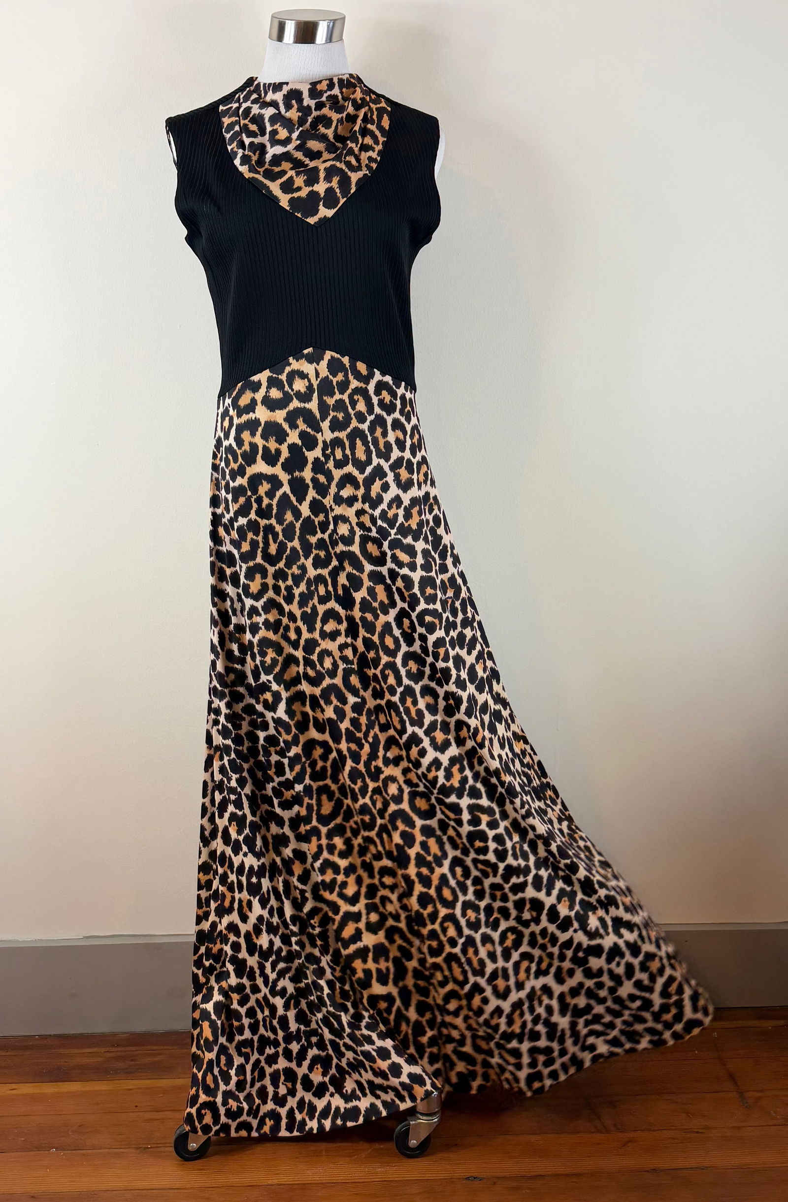 Vintage 1970s Leopard Print & Knit Maxi Dress: approx. B 36", W 27" good condition, see photos