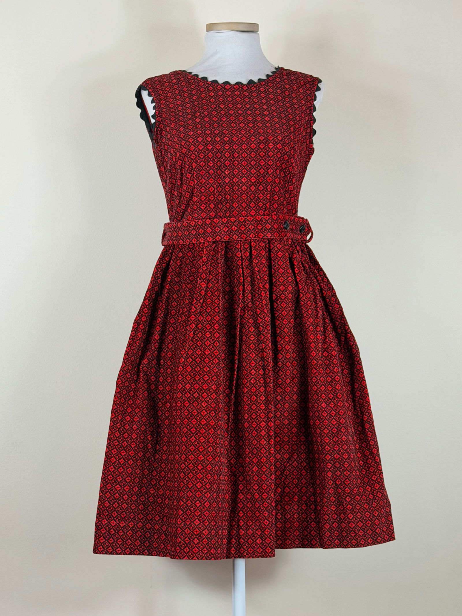Vintage 1950s Printed Corduroy Dress: w/ original belt, approx. B 30", W 27" good condition, see photos