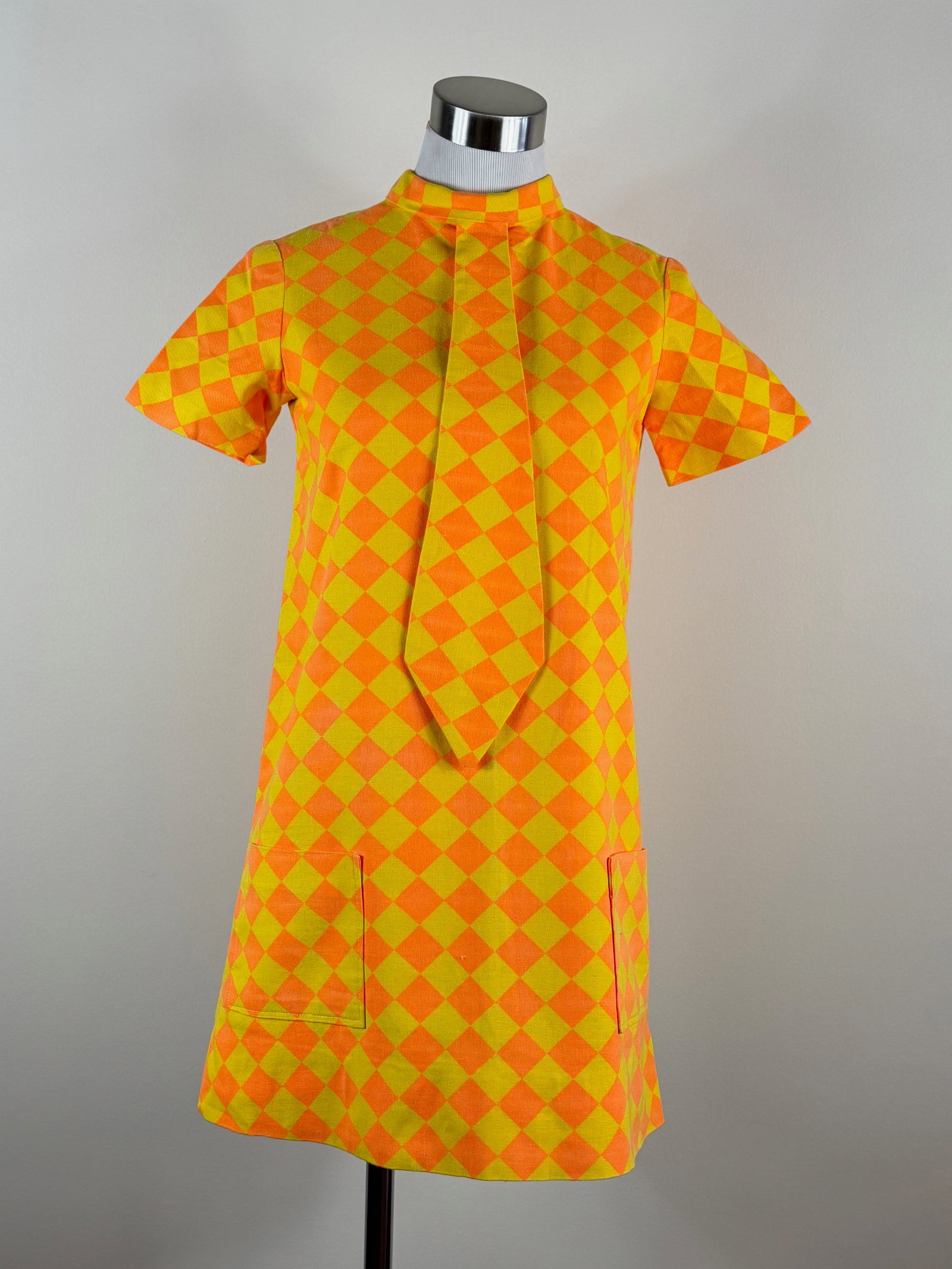 Vintage 1960s A-Line Tunic w/ Tie (1 of 7)