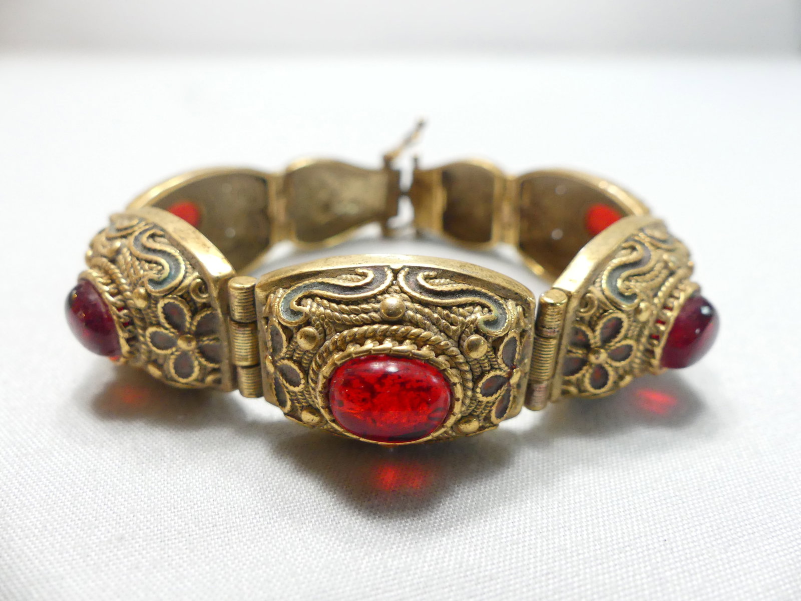 Vintage Etched Gold Tone Bracelet with Red Stones (1 of 6)