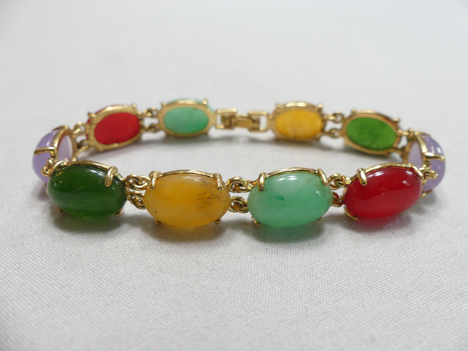 Vintage Cabochon Tennis Bracelet in Gold Tone: approx. 7"