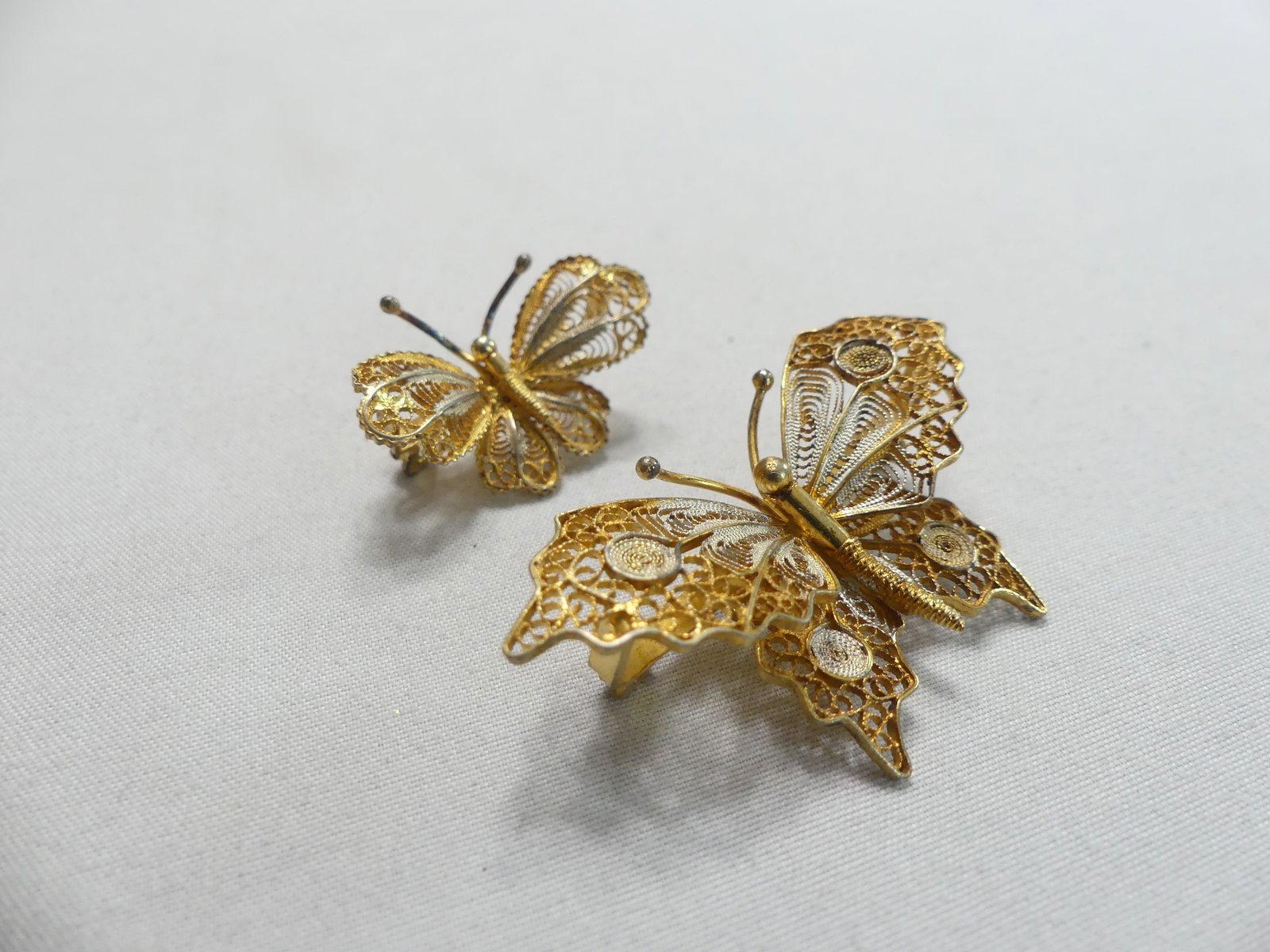 Pair of Vintage 800 Silver Butterfly Brooches: see photos