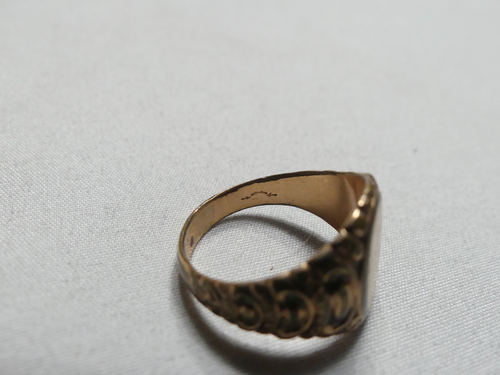 Victorian Locket & Ring - 9