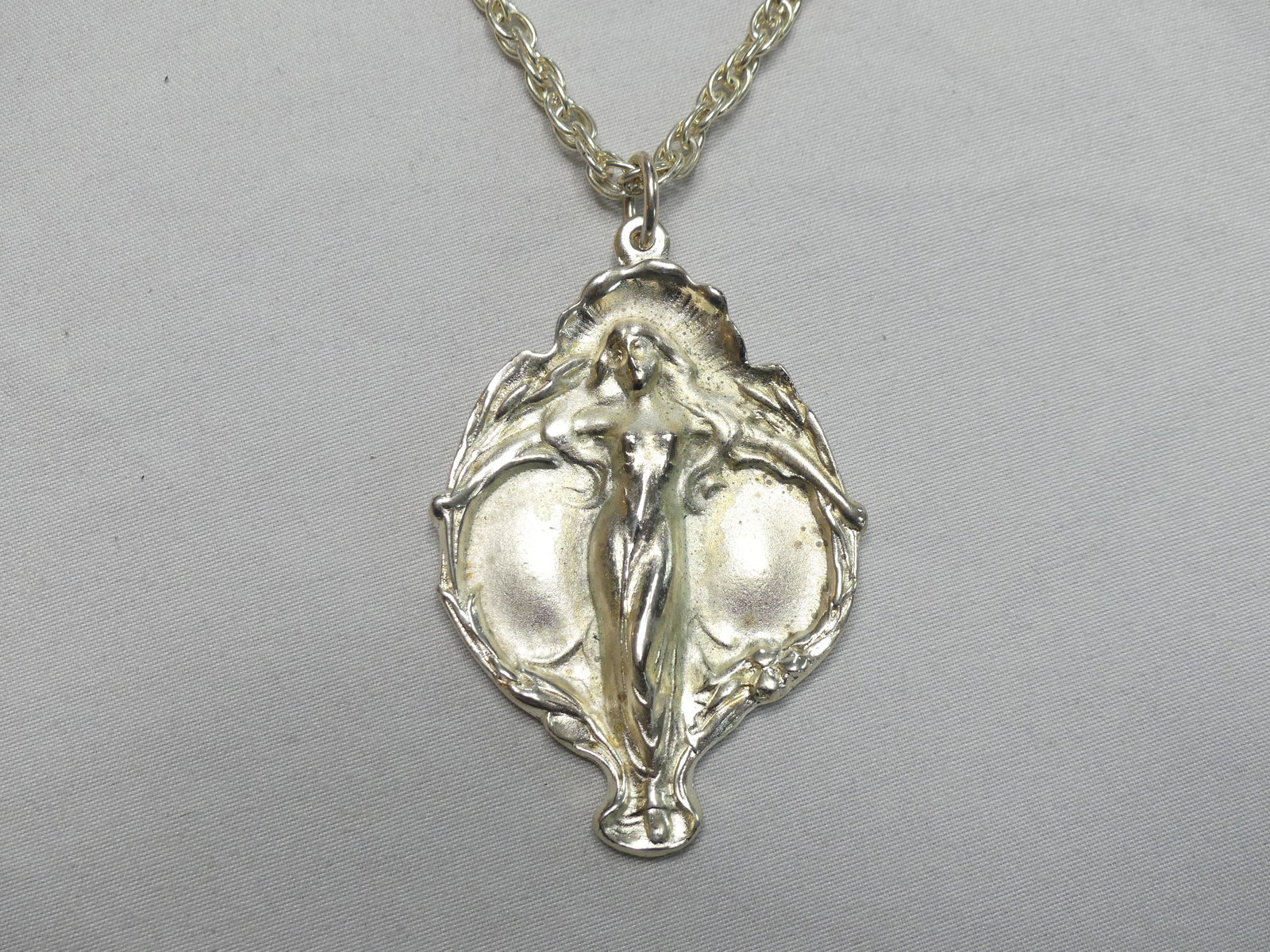 Vintage Art Nouveau Necklace (1 of 5)