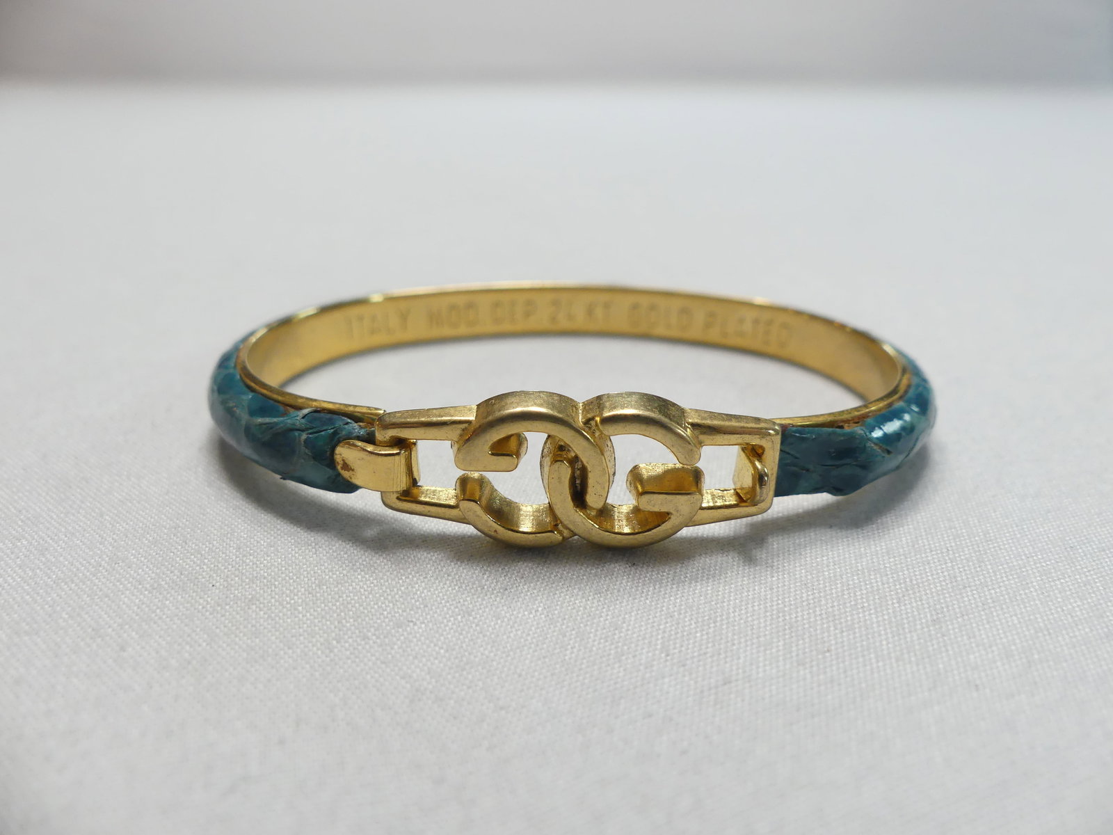 Vintage Gucci Gold Plated & Snakeskin Bracelet (1 of 8)