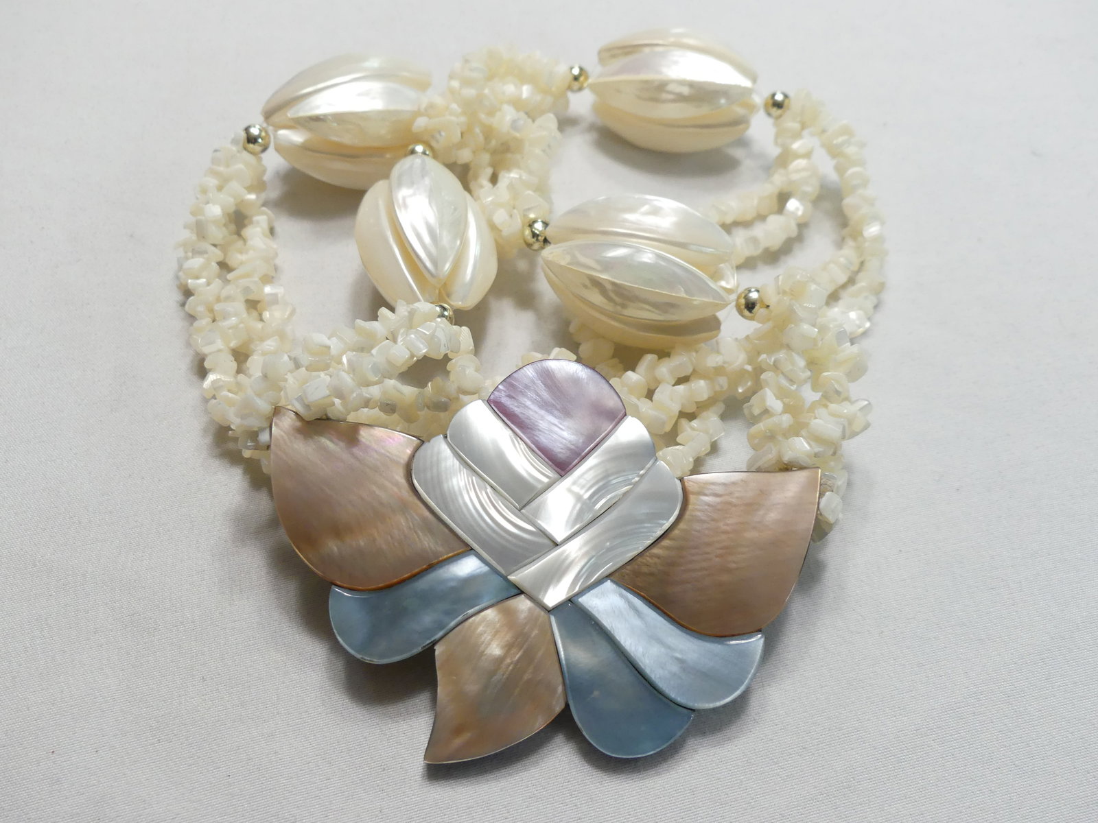 Vintage Mother of Pearl Statement Necklace: Inlaid dyed MOP pendant approx. 3" x 2.5", approx. 28.5" total length