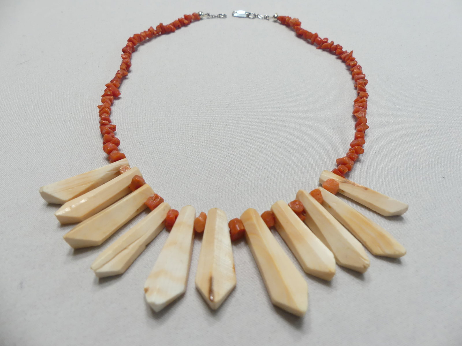 Vintage Coral Necklace: approx. 16"