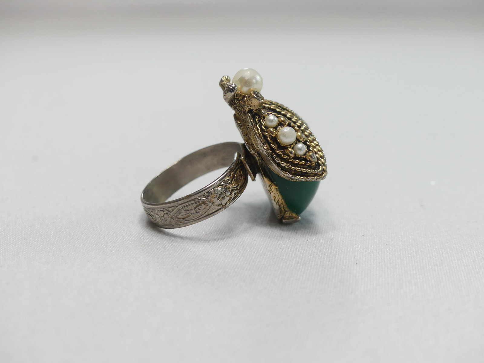 Vintage 3D Bee Ring - 6