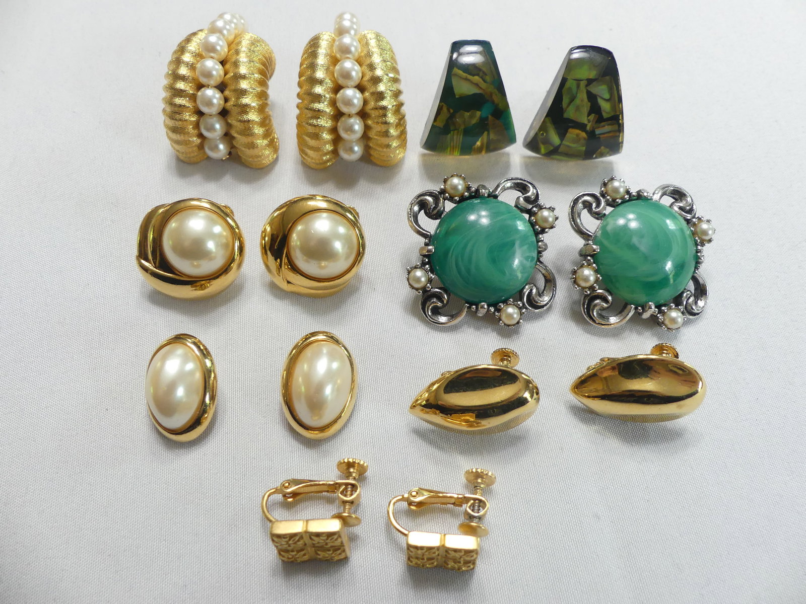 Seven Pairs of Vintage Earrings (1 of 9)