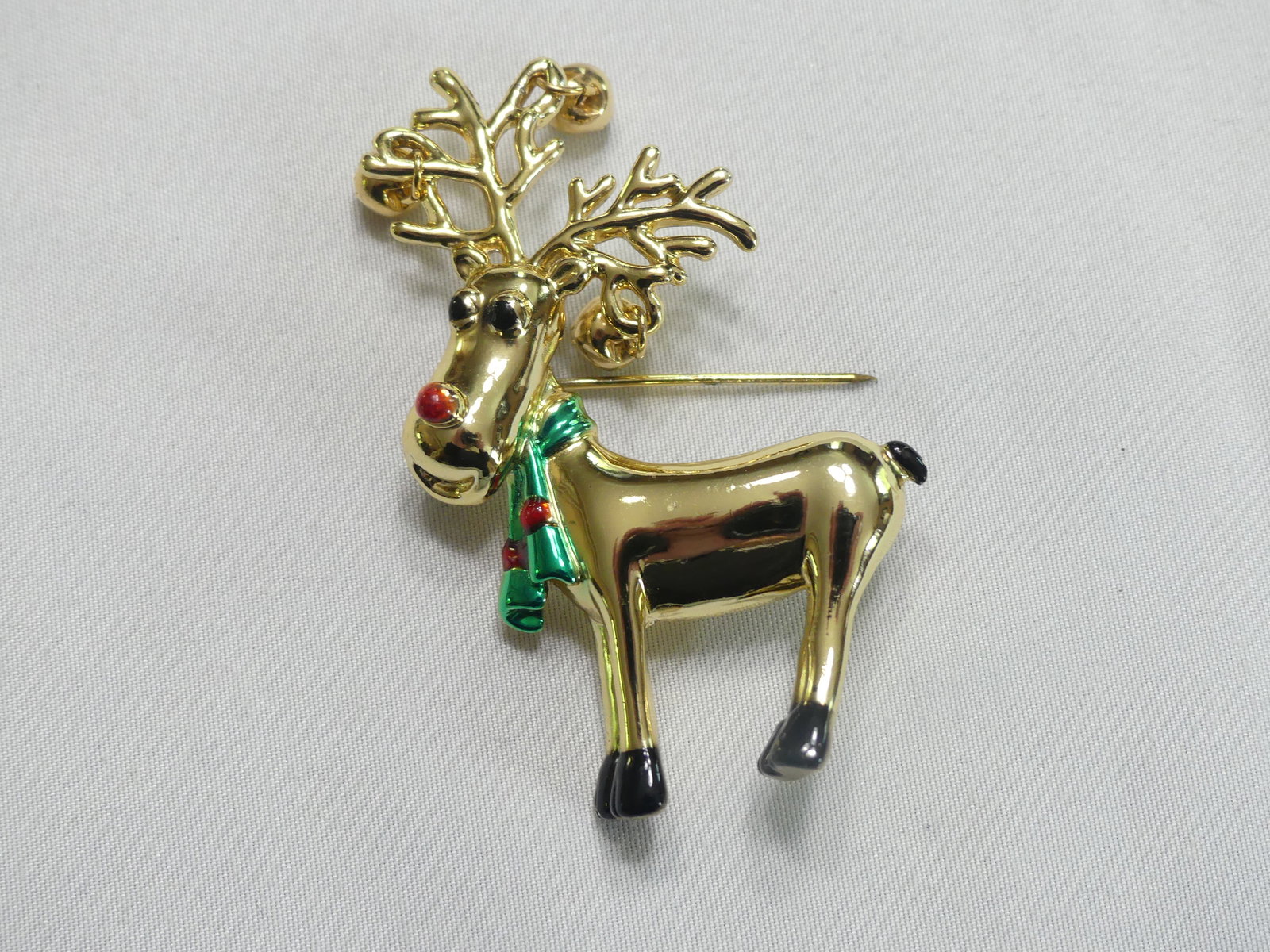 Vintage Rudolph Brooch: approx. 1.5" x 2.25"