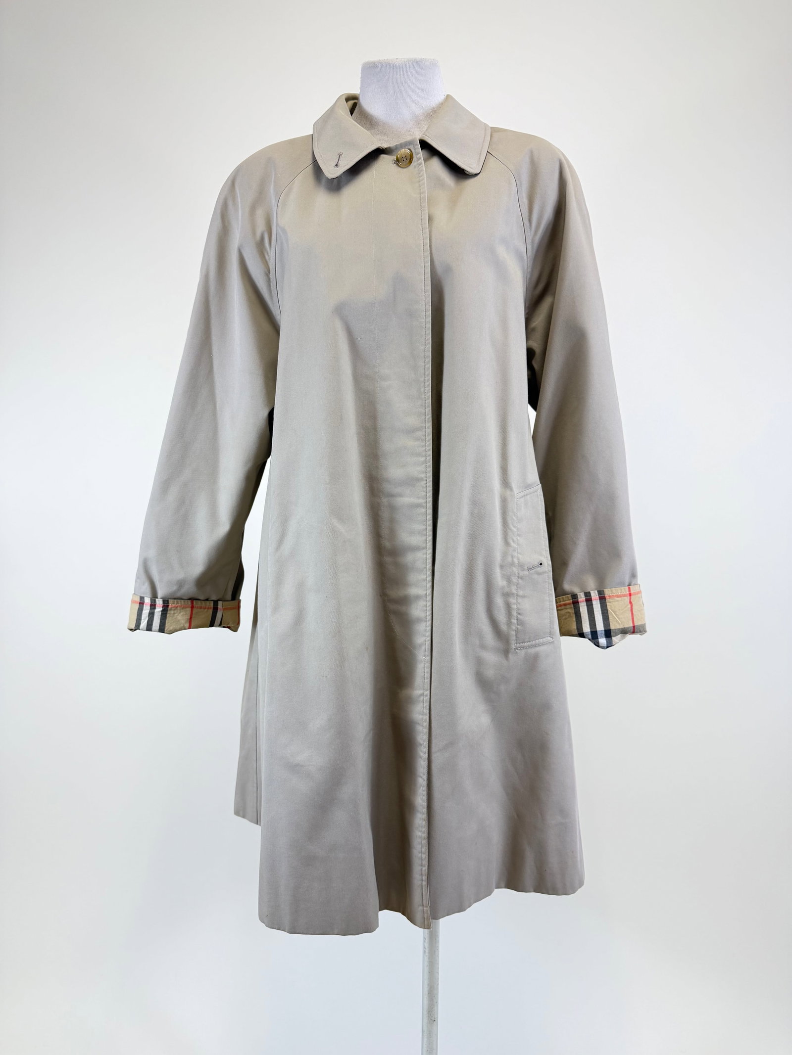 Vintage Burberry Trench Coat (1 of 7)