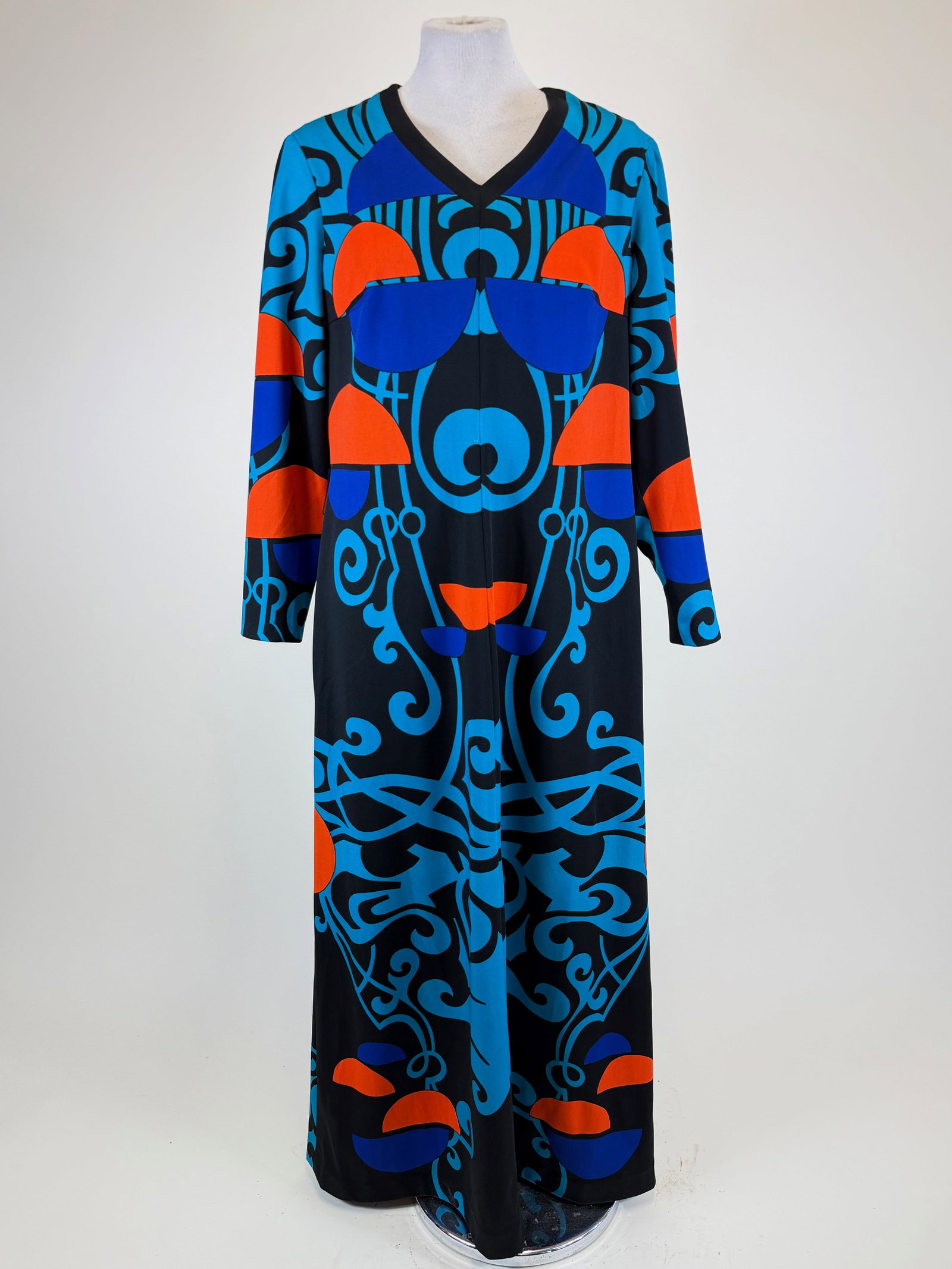 Vintage 1970s Psychedelic Maxi Dress: B/W 38", few small snags, see photos