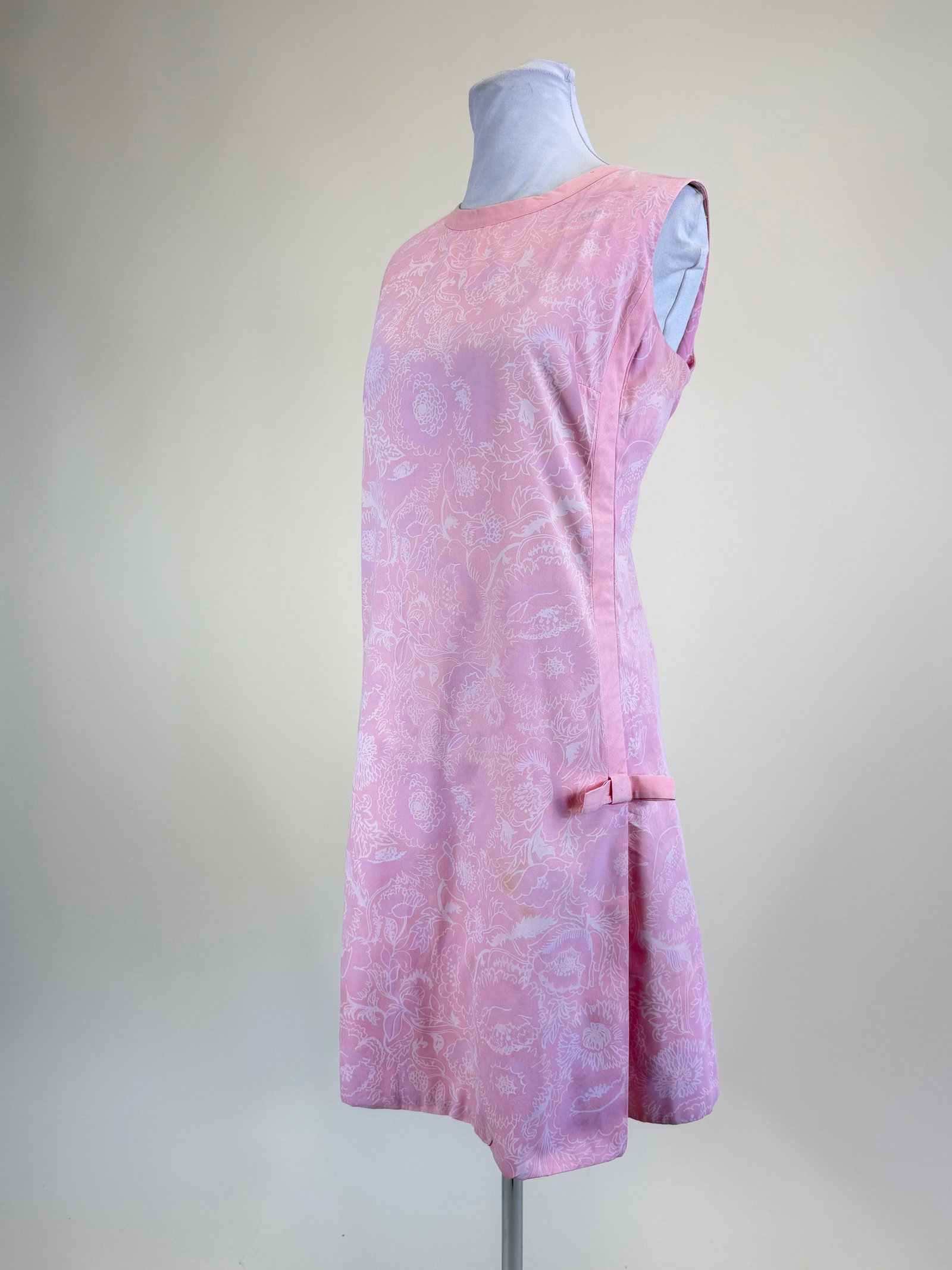 Vintage 1960s Lilly Pulitzer Printed Cotton Dress: B 40", W 36", see photos