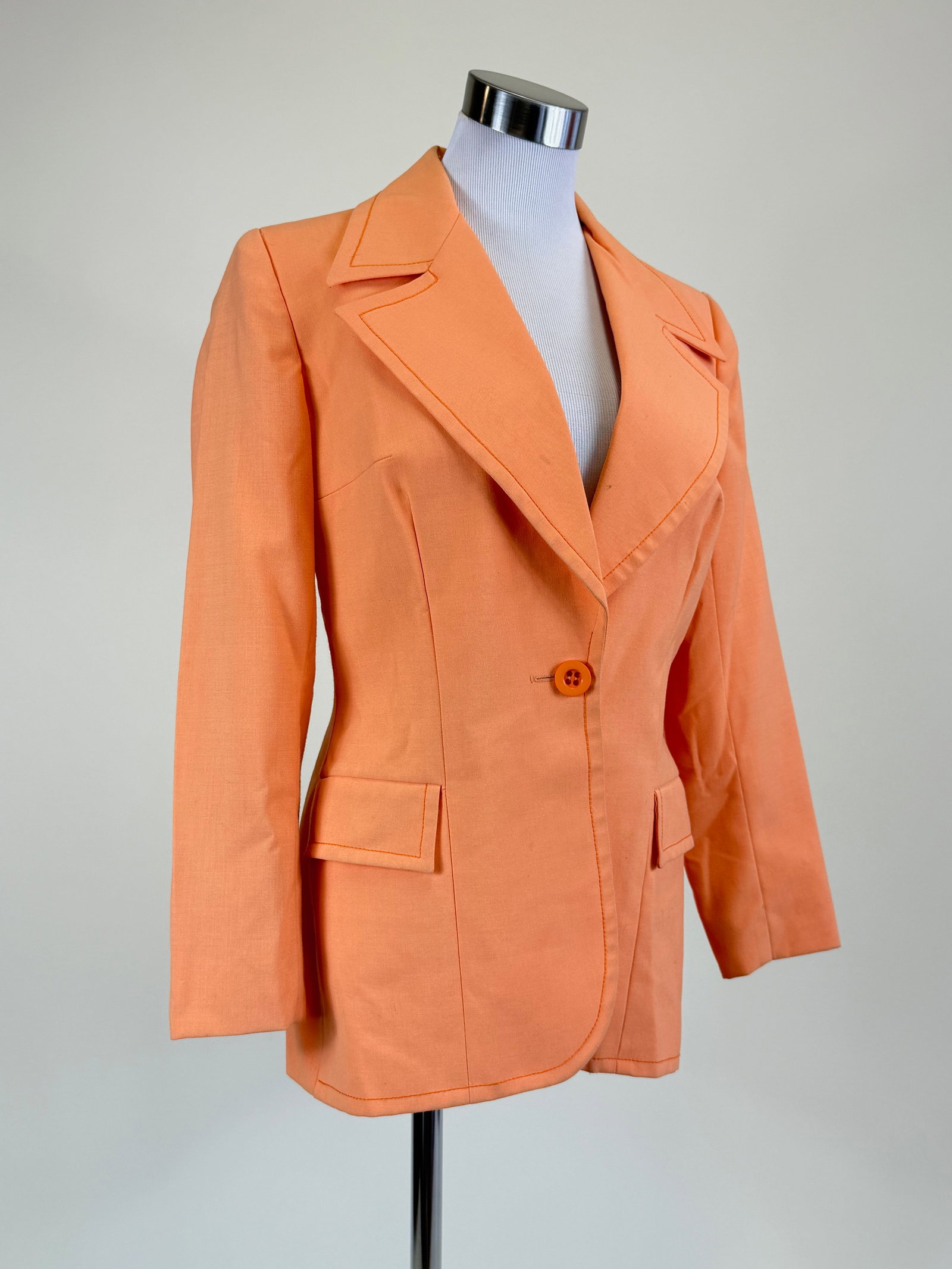 Vintage Berkertex Boutique Blazer: W 30", SH-SH 17", some staining, see photos