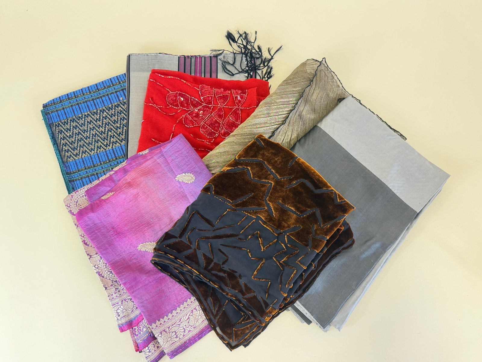 Lot of Seven Vintage Silk & Other Scarves (1 of 7)