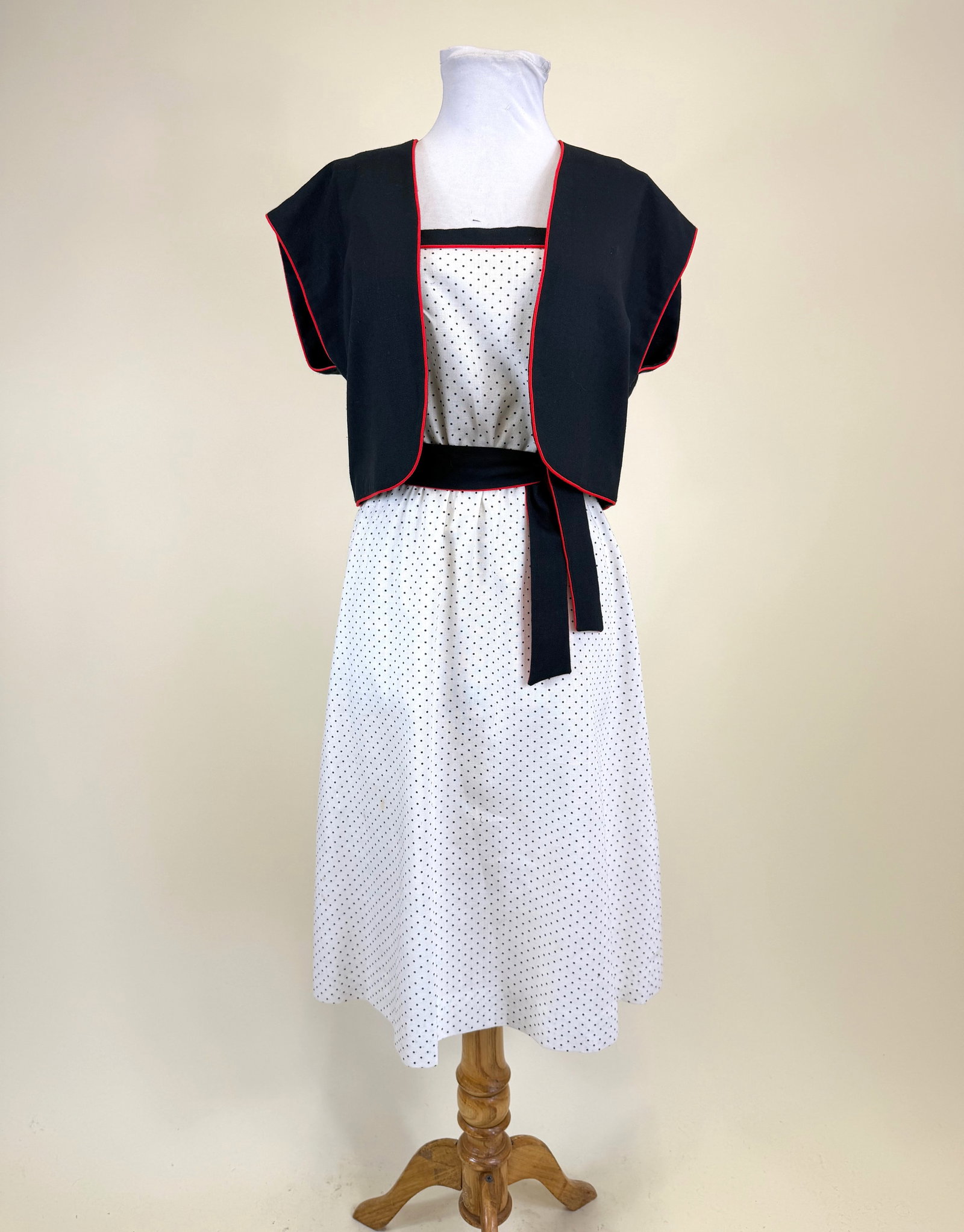 Vintage 1970s Yves Jennet 3-Piece Linen Ensemble: B 38", W up to 36", good condition, see photos