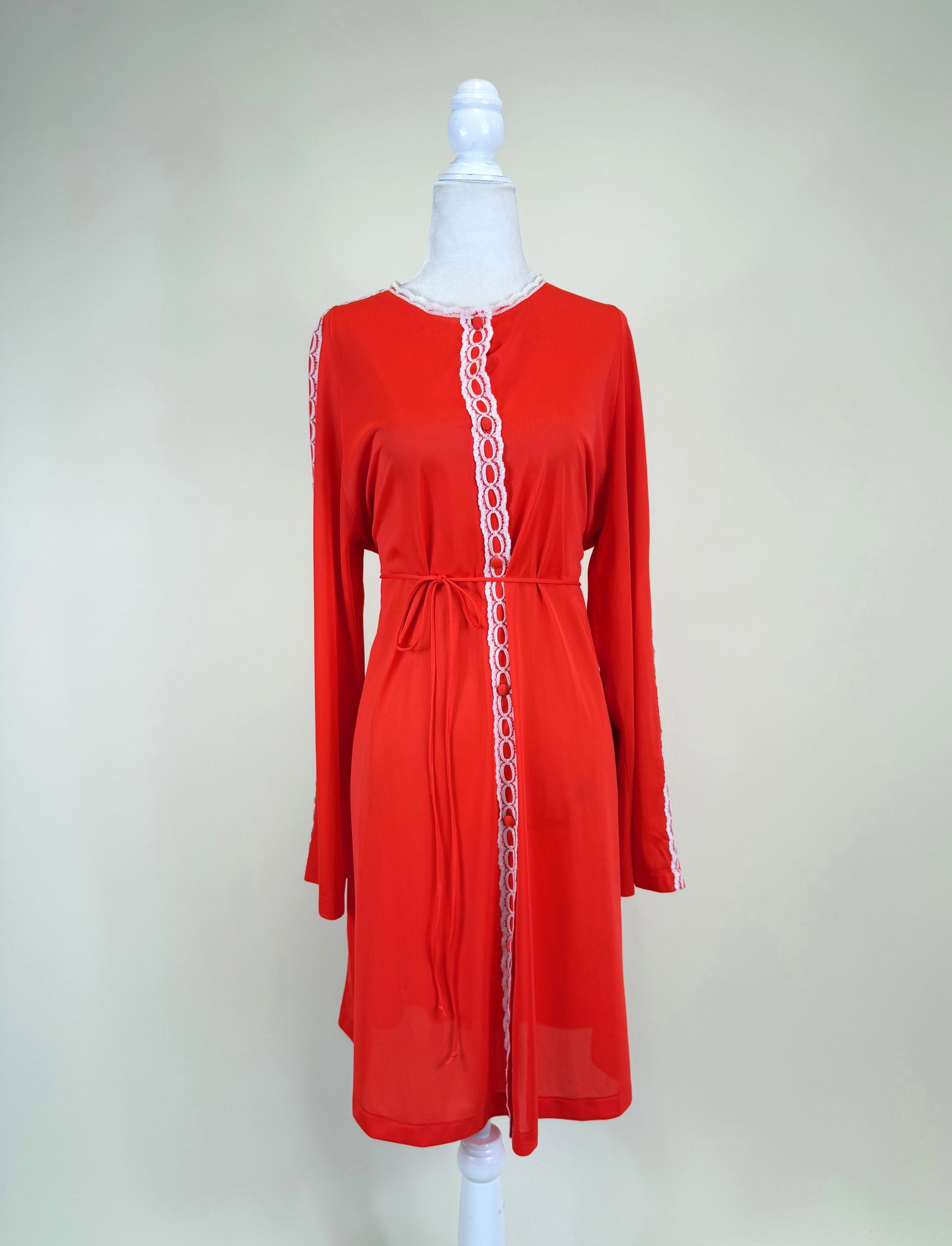 Vintage 1970s Boudoir Robe: B 38", W 40", see photos