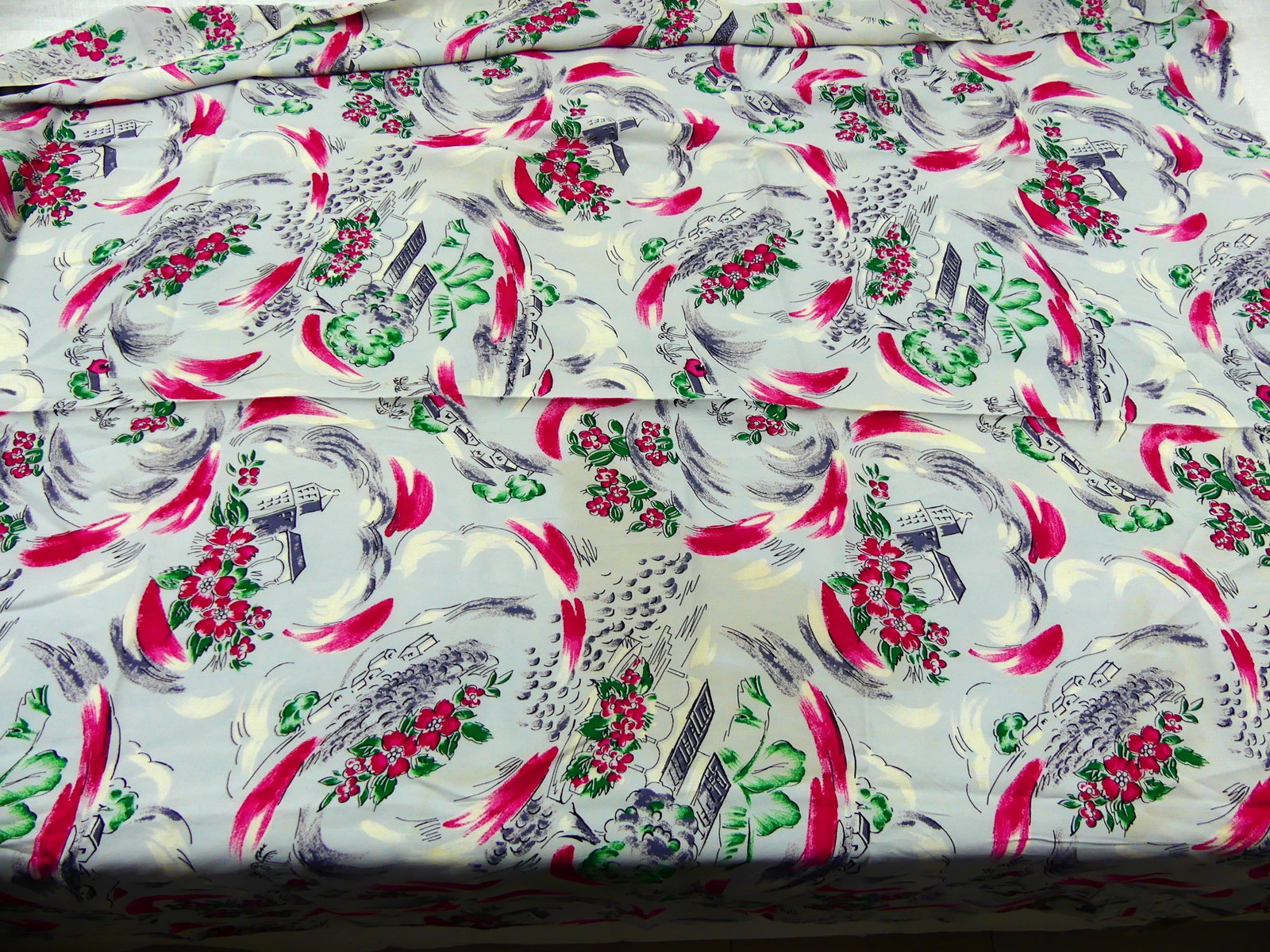VINTAGE 1940s/50s RAYON DRESS YARDAGE: approx. 44" x 130"
