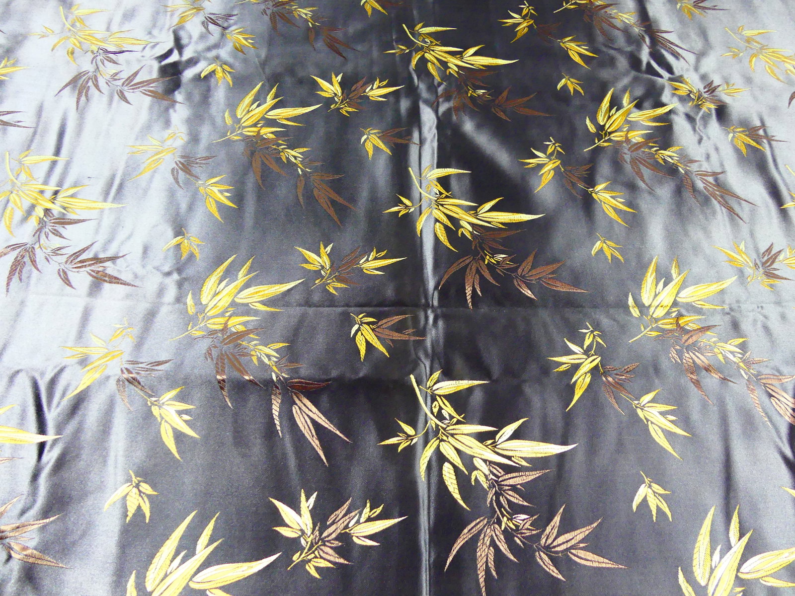 VINTAGE PATTERNED SATIN YARDAGE: approx. 46" x 147"